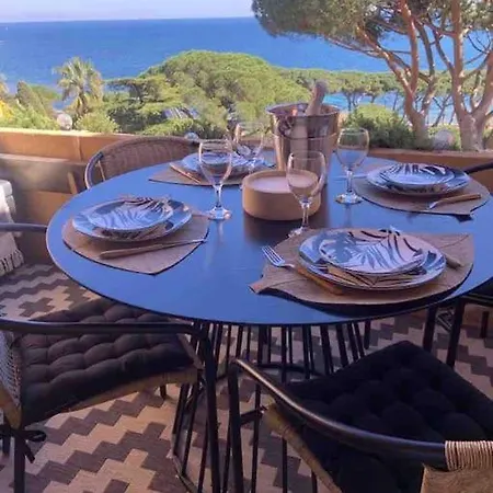 Magnifique Vue Mer, La Madrague. Apartment Sainte-Maxime